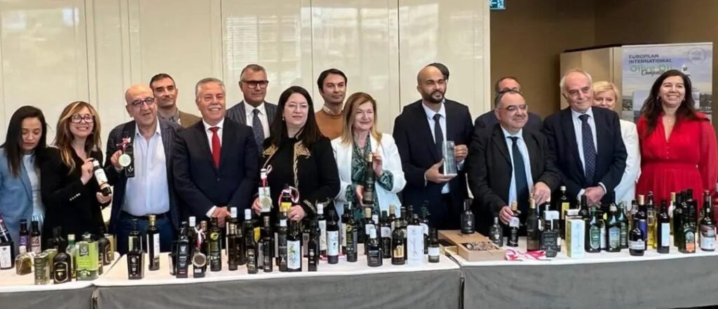 "EIOOC"- Genève : L’huile d’olive tunisienne décroche 32 médailles dont 26 d’or￼