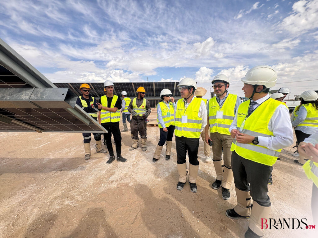 La centrale photovoltaïque de Tozeur : les travaux réalisés à 75 %, un projet mené par SCATEC (Norvège) et AEOLUS (Japon) (Photos) ￼