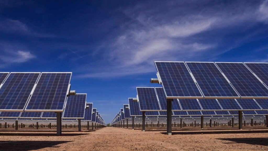 تونس:شركة “Qair ” تحصل على تمويل بقيمة 7.8 مليون يورو لبناء محطتين لتوليد الطاقة الشمسية في القصرين