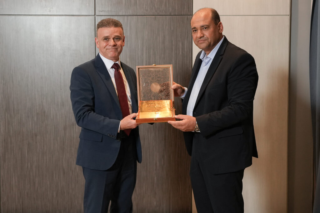 في الذكرى 40 لوفاة البشير سالم بلخيرية جامعة الرقبي تكرم عددا من المؤسسات الاقتصادية