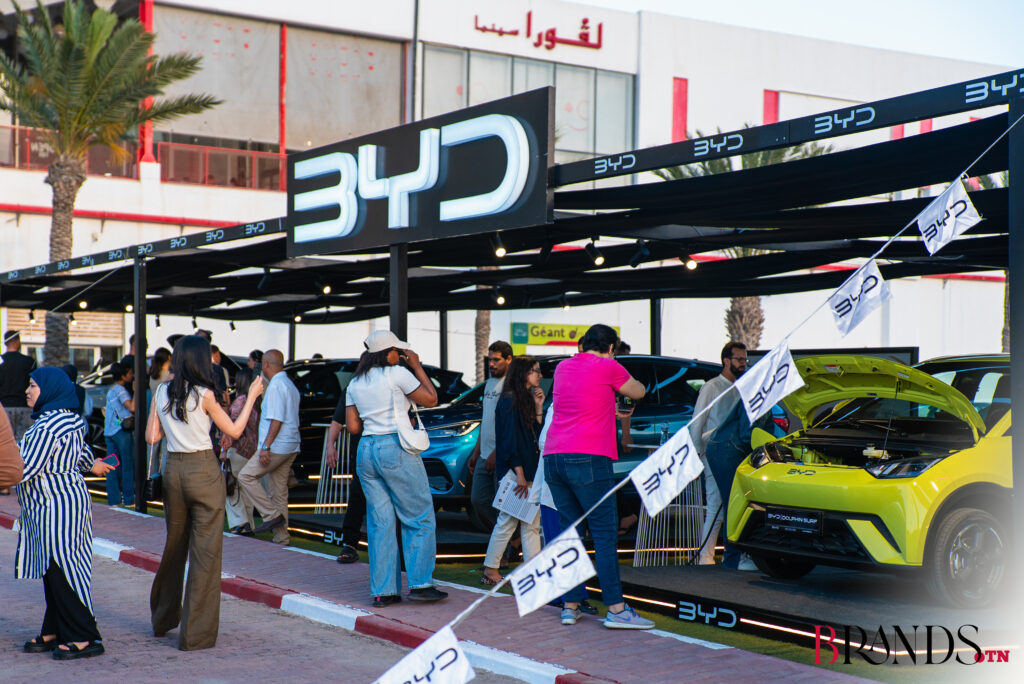 علامة السيارات BYD تواصل جولة BYD Roadshow في مختلف المناطق التونسية لتمكين المواطنين من التعرف على السيارات الكهربائية علامة السيارات BYD تواصل جولة BYD Roadshow في مختلف المناطق التونسية لتمكين المواطنين من التعرف على السيارات الكهربائية